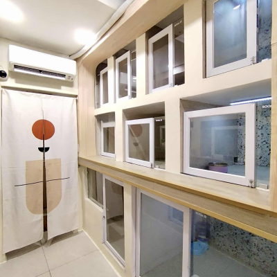 Extra Small to Large Sized Boarding Room